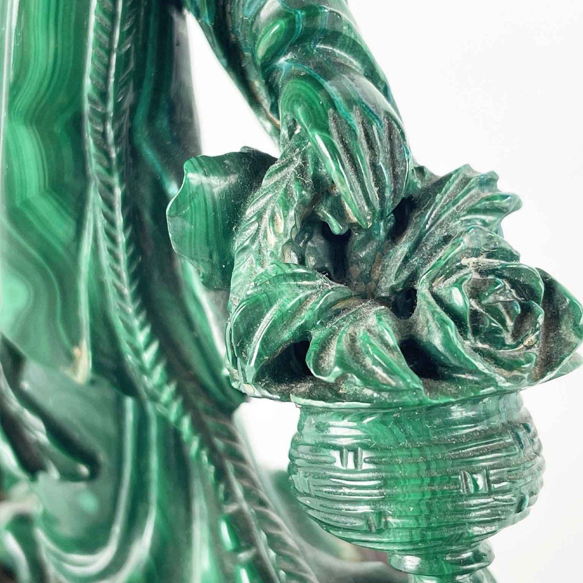 Figura Di Donna Cinese In Malachite Con Fiori-photo-1