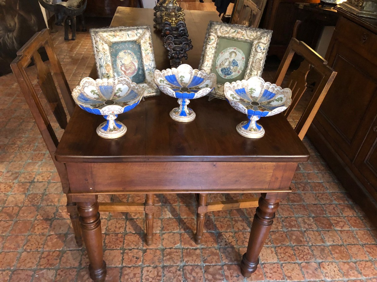 Tre Alzate Portafrutta In Porcellana Policroma e Oro Meissen 1850-photo-2