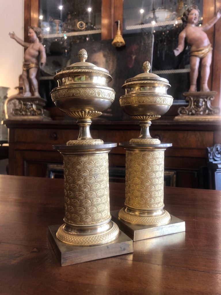 Coppia di Candelieri Impero in Bronzo Dorato 1800-photo-4