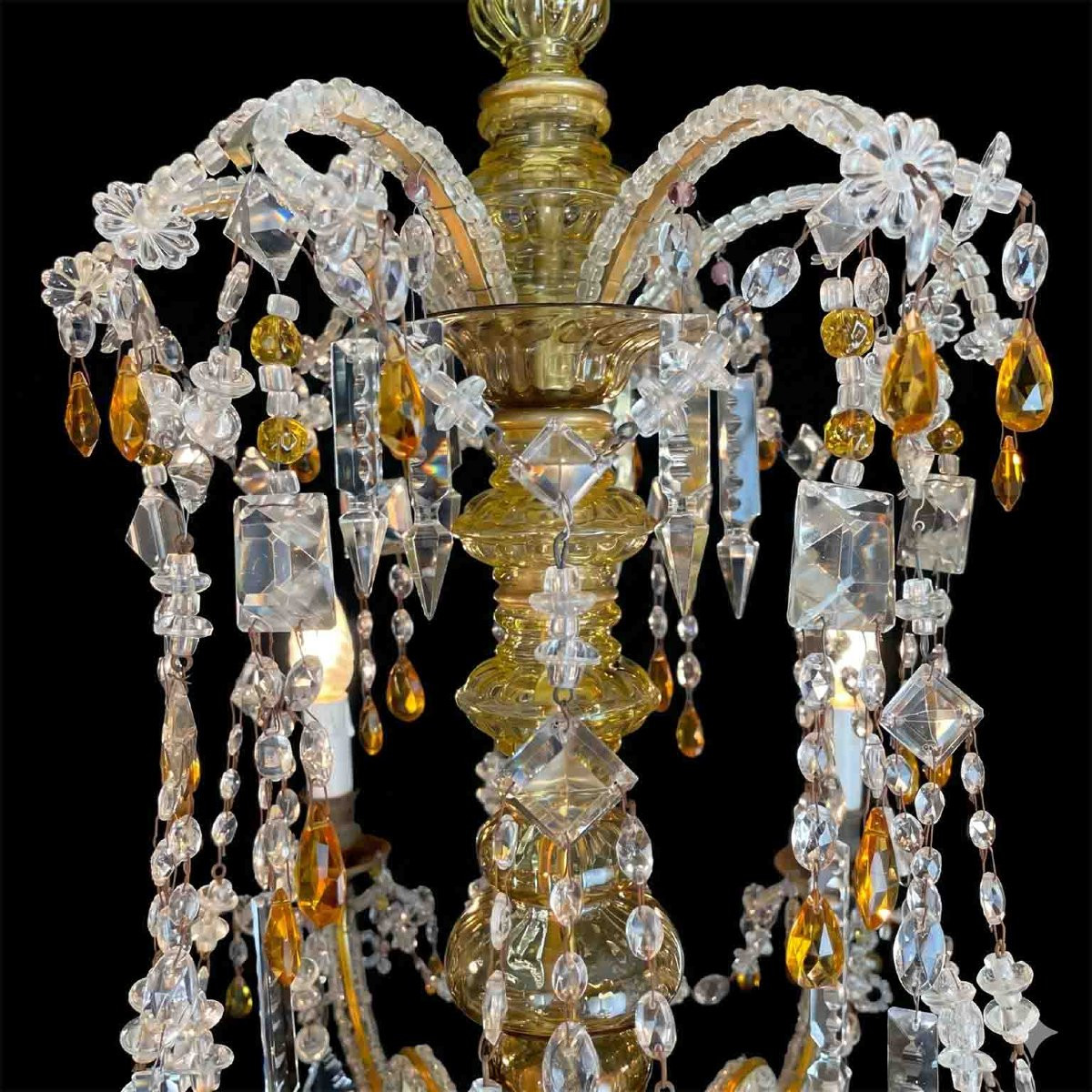 Lampadario in Cristallo Trasparente Anni 30 con Dettagli Giallo Pallido e Ambra-photo-1