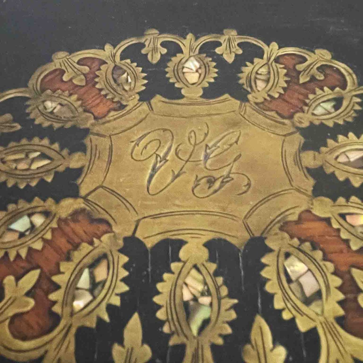 Cofanetto da Liquori Francese del 1860 Circa con Bottiglie e Bicchieri Molati-photo-4