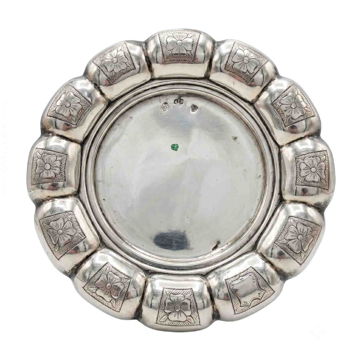 Piatto Circolare con Bordo Mistilineo in Argento del Regno di Sardegna ante 1872