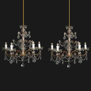 Coppia Di Lampadari Italiani in Cristallo e Ferro Dorato Cinque Luci 1955 Circa