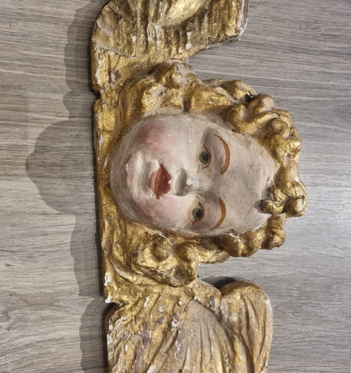 Testa d'Angelo in legno laccato e dorato-photo-1