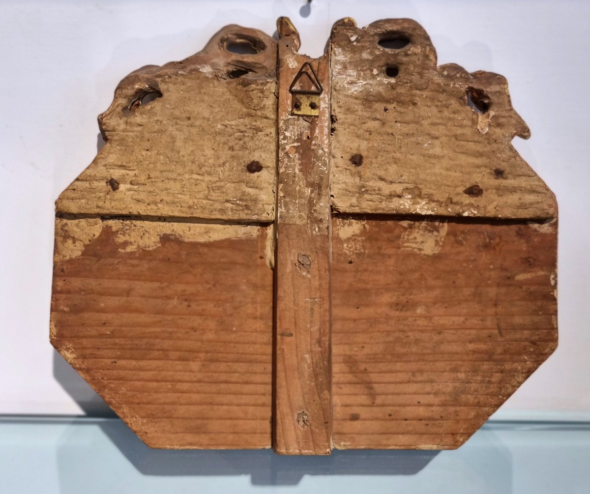 Fregio in legno dorato e laccato con profili di Imperatori-photo-1