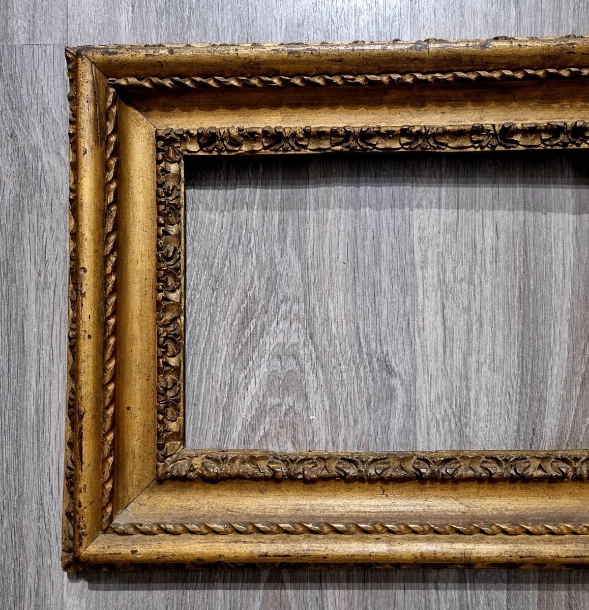 Cornice romana in legno dorato-photo-2