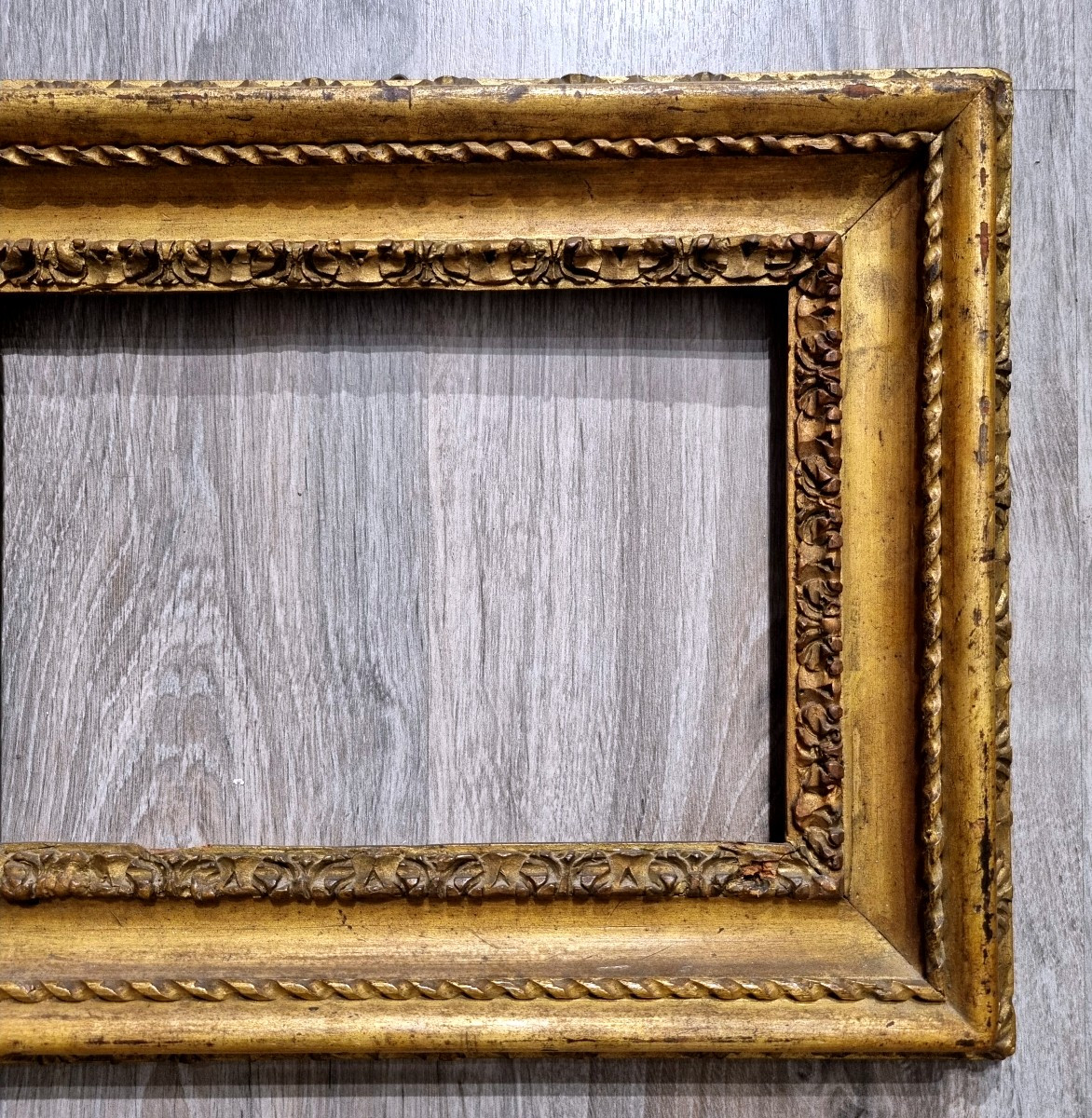 Cornice romana in legno dorato-photo-3