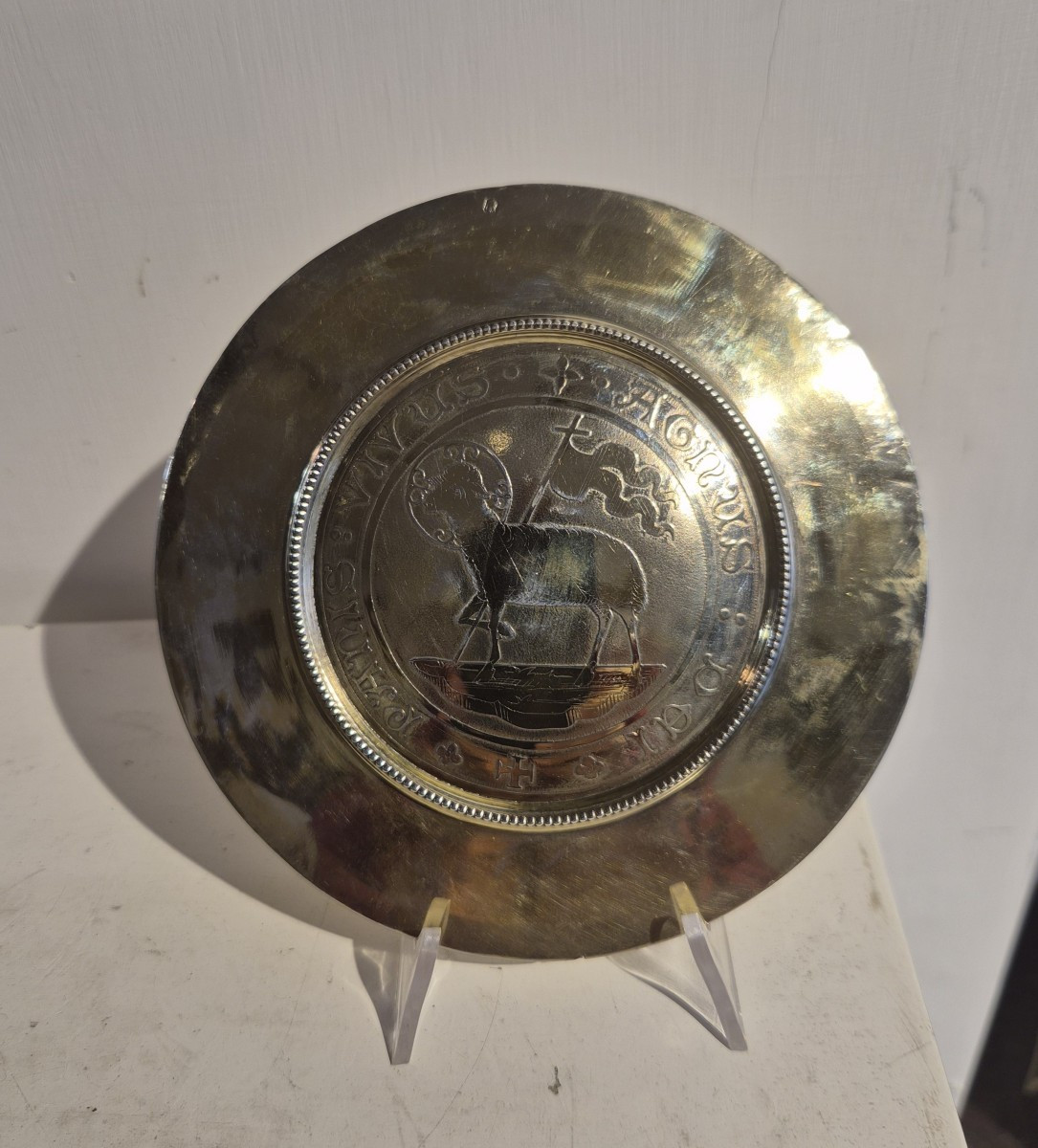 Patena d'altare tipo "Agnus Dei" in argento