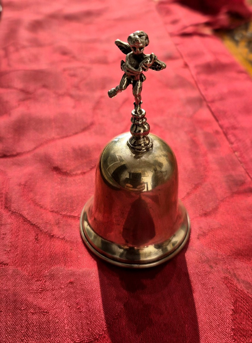 Campanellino in argento da tavolo con putto e tritone-photo-2