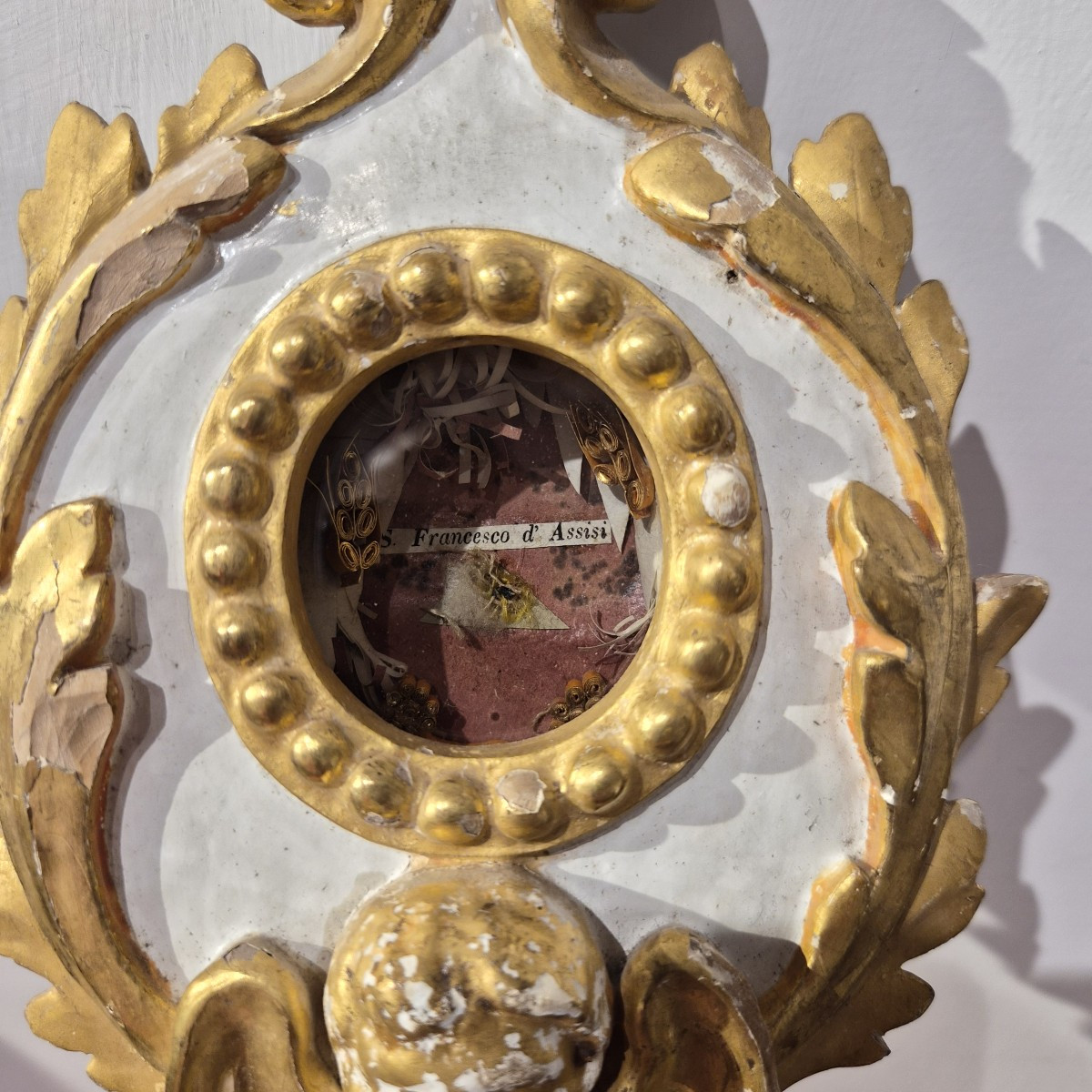 Reliquiario a ostensorio in legno laccato e dorato di San Francesco D'Assisi.-photo-2