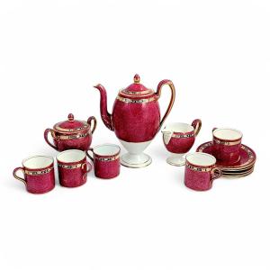 Rare Wedgwood Coffee Service For Hardy Brothers, Claret And Gold Porcelain, C. 1905