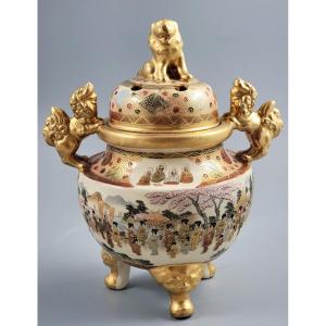 Meiji Satsuma Koro By Ippō, Gilt Shishi, Kyoto Kinkozan School, Signed, 24cm