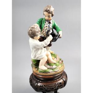 Niderviller Porcelain Figure Group Of Two Boys, C.1815