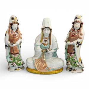 Japanese Kutani Porcelain Buddhist Triad Of Kannon, Meiji Period, C. 1880–1900