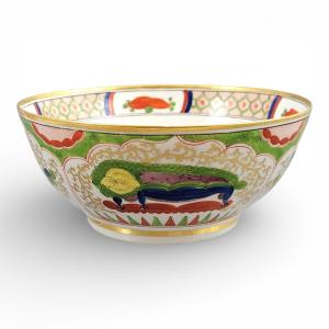 Antique Worcester Porcelain Bowl With Dragon In Compartments Decoration, C. 1815