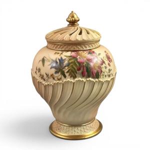 Royal Worcester Blush Ivory Covered Pot-pourri Jar, Shape 1720, 1903