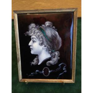 Email Portrait Of Woman Signed Marie Gobert Dated 1895