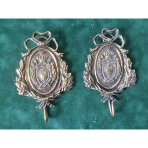 Rare Pair Of Hooks For Miniature Or Other Arms Of France