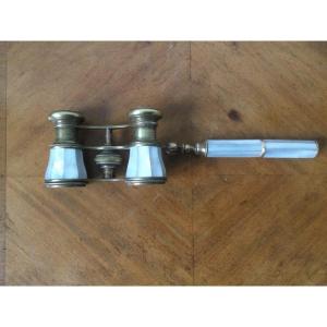 Theater Binocular In Mother-of-pearl And Golden Brass 