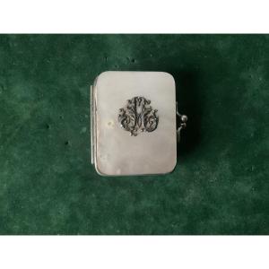 Mother-of-pearl Coin Purse