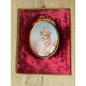 Miniature Porcelain Figure Of Marie-louise Of Austria, Signed Marie Puisoye