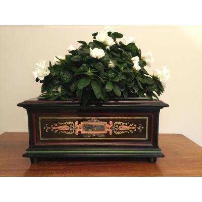 Planter, N III Period Refreshment