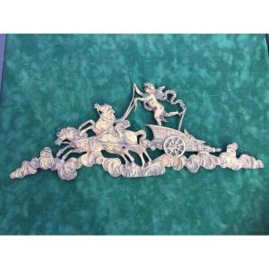 Amour Conduisant Un Char Dans Les Nuages Tiré Par Deux Chevaux En Bronze d’ameublement