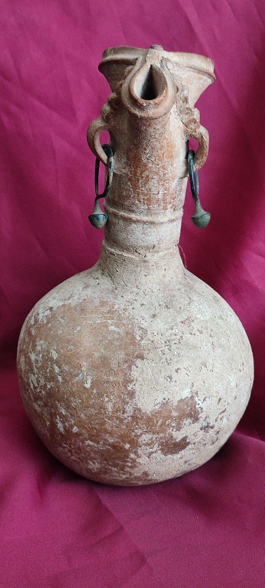 Versatoio in ceramica raffigurante una donna con orecchini in bronzo. Persia sec.VII. Provenienza Collezione Y.Molayen-photo-3