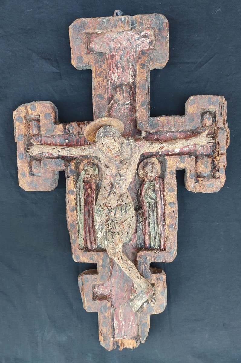 croce lignea scolpita e dipinta secolo XII-XII 