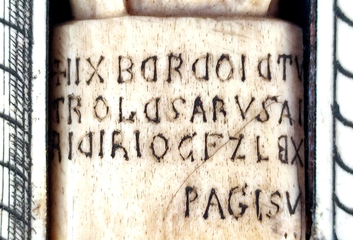 Altarolo senese raffigurante la discendenza tra il Papa Alessandro VI (Borgia) ed il Papa Pio III (Piccolomini) del 22 settembre del 1503.-photo-2