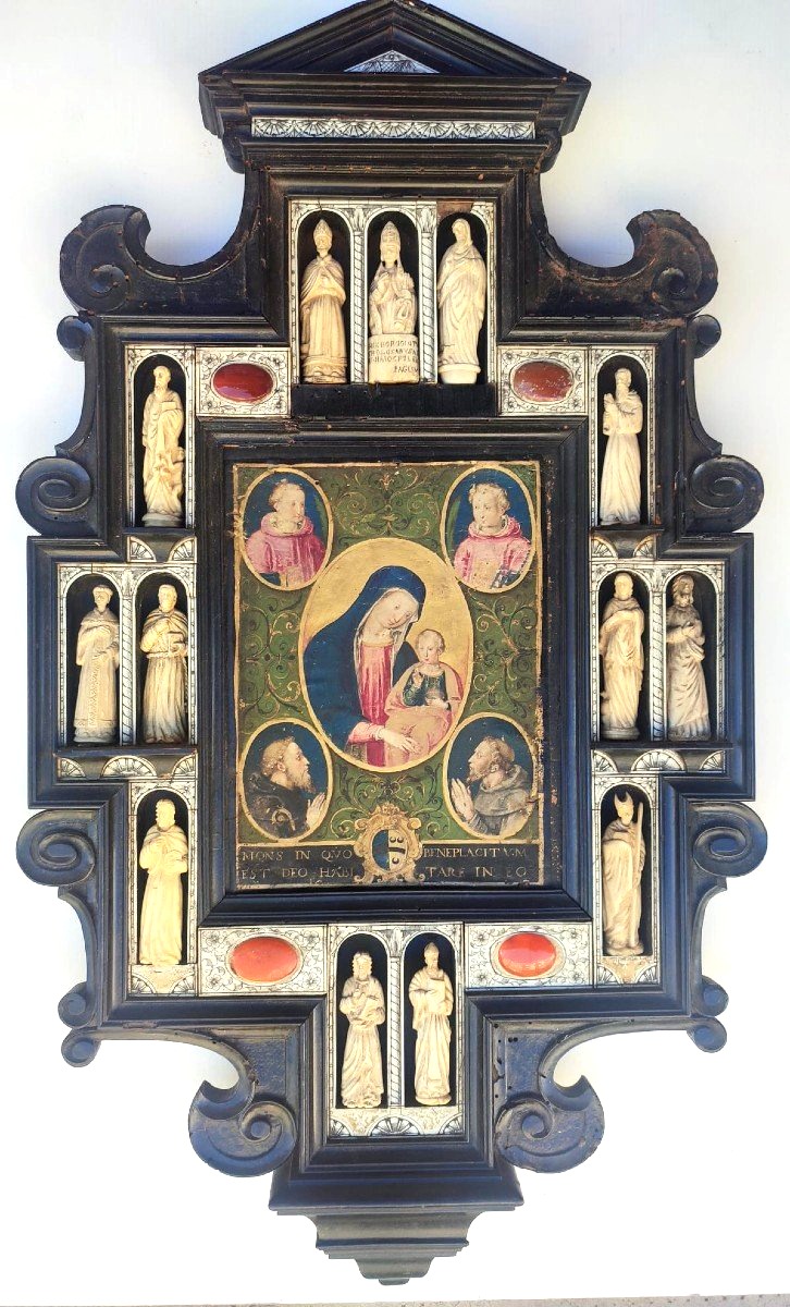 Altarolo senese raffigurante la discendenza tra il Papa Alessandro VI (Borgia) ed il Papa Pio III (Piccolomini) del 22 settembre del 1503.