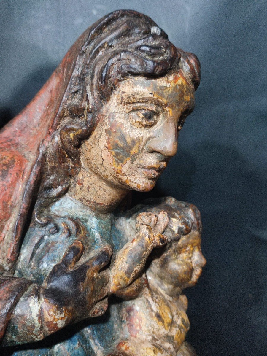 Sant'Anna, la Vergine ed il Bambino. Scultura lignea policroma mitel europea del XV secolo. -photo-2