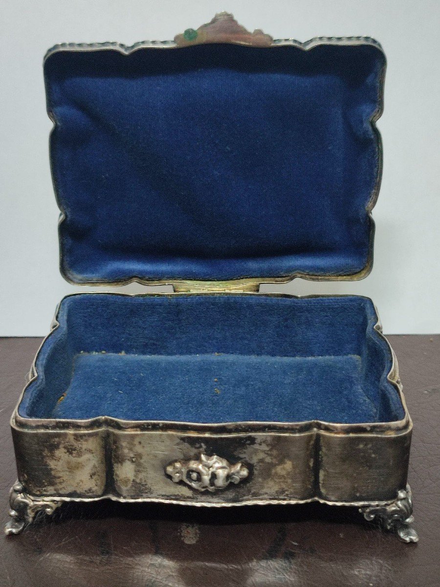  Scrigno in argento cesellato e inciso con pasta di vetro, porta gioielli del 1930 circa.-photo-2