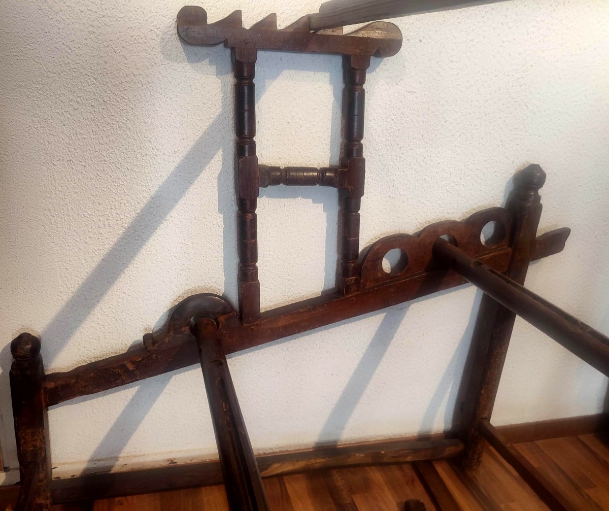 Raro Telaio del 700' siciliano in legno di noce e abete, completo e funzionante.-photo-2