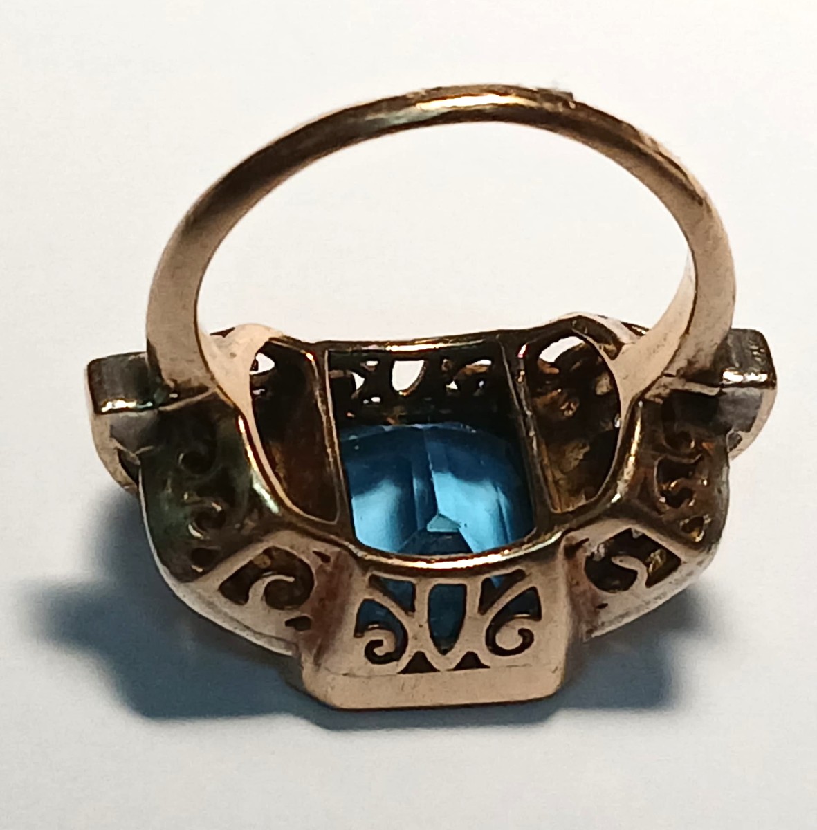 Anello Art Decò in oro con Topazio azzurro, e diamanti. Italia anni 30' Gr.7,6-photo-3
