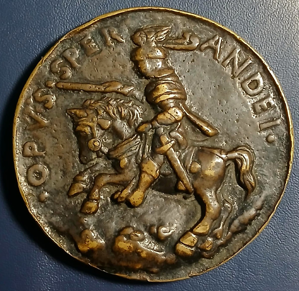 Medaglia raffigurante il Cavaliere Giovanni Bentivoglio firmata da Sperandio Savelli-photo-3