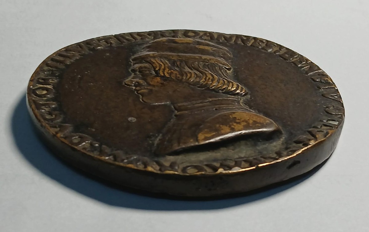 Medaglia raffigurante il Cavaliere Giovanni Bentivoglio firmata da Sperandio Savelli-photo-4