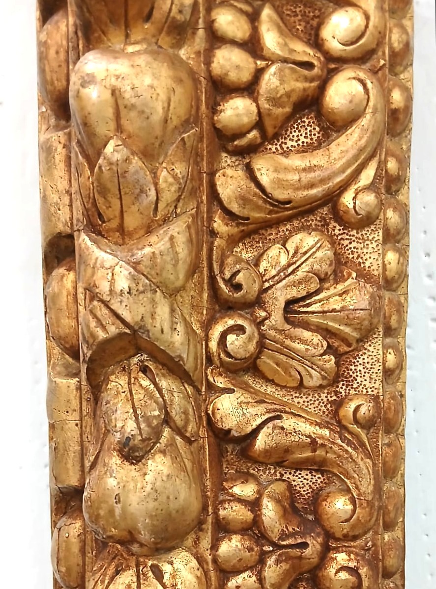 Cornice italiana  scolpita con pere, corucopie di abbondanza e foglie d'acanto. Oro al mercurio-photo-4