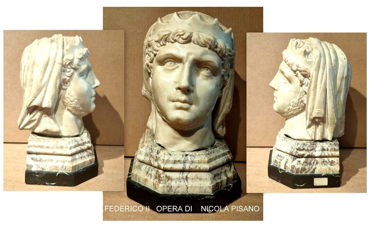 Federico II coronato. Scultura in marmo di Nicola Pisano. Testo di Scultura gotica italiana.-photo-2