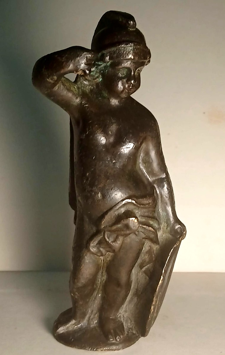 'Marte Bambino'. Bronzo a patina bruna con elmo e scudo. Scuola padovana rinascimentale. cm 10 -photo-4