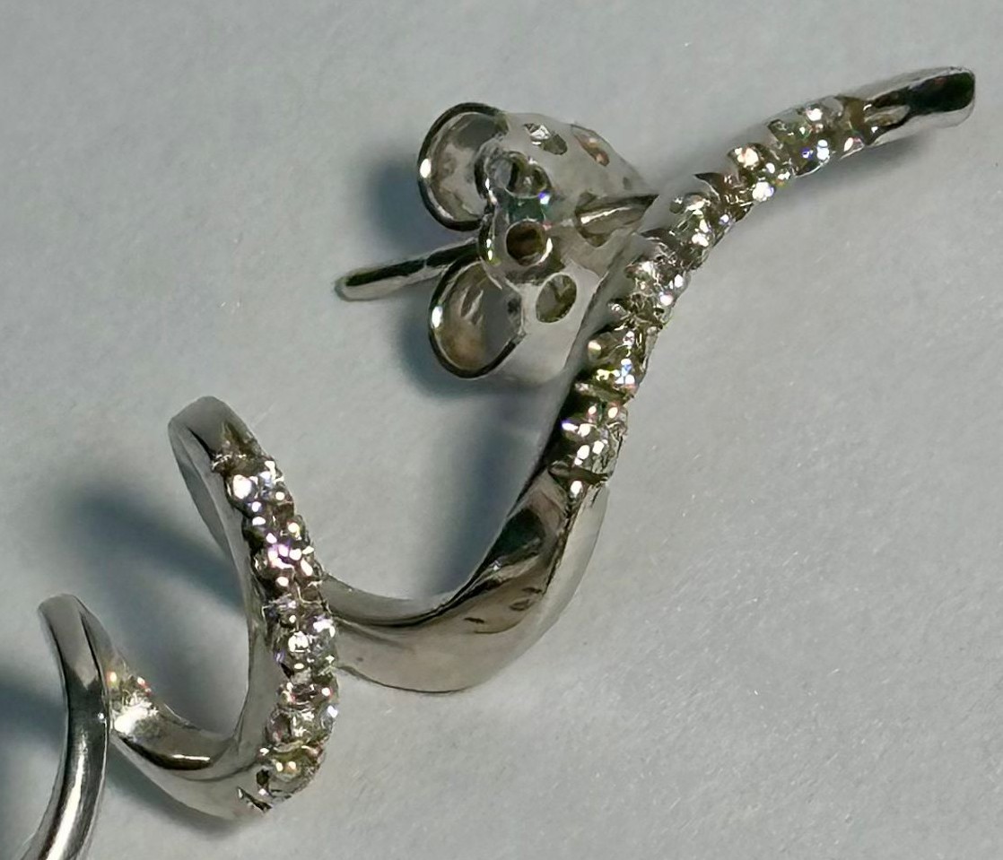 Orecchini a spirale in oro bianco, perle e piccoli brillanti (Kt: 0,50 circa)-photo-4