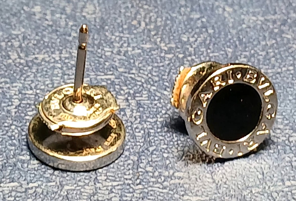 Bulgari- Pendente oro e brillanti kt. 0.16 e orecchini Oro e Onice. -photo-4