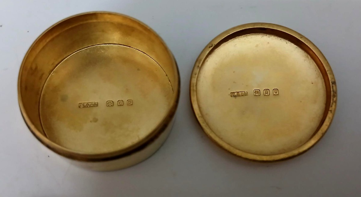 Scrigno in tartaruga, Necessaire argento laminato oro 'Asprey 'fornitori della regina Vittoria.-photo-3