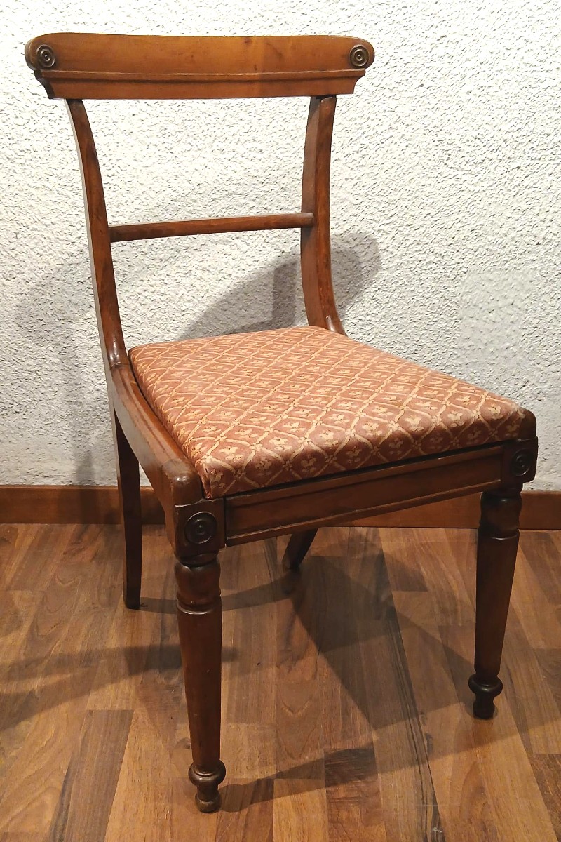 Sei sedie austriache Biedermeier in legno di ciliegio massiccio, spalliere a conca. 1830-photo-1