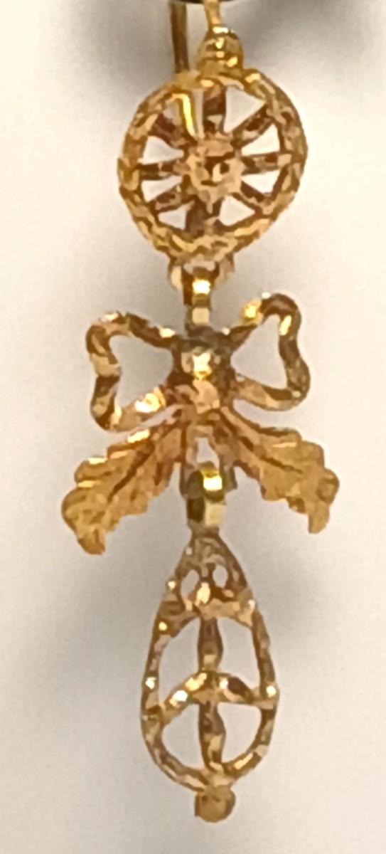 Orecchini a tre  corpi con punzonei Palermo 1770-80 in oro di alta qualità.-photo-2