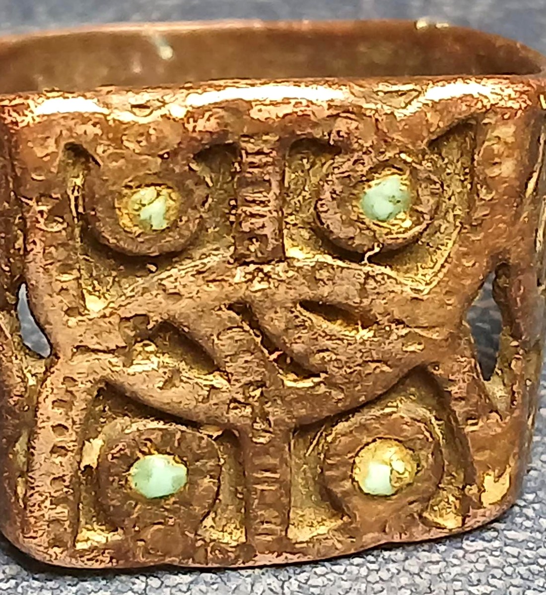 Anello-Sigillo Vikingo in argento a motivo di intreccio, con teste di Leoni contrapposti.-photo-2