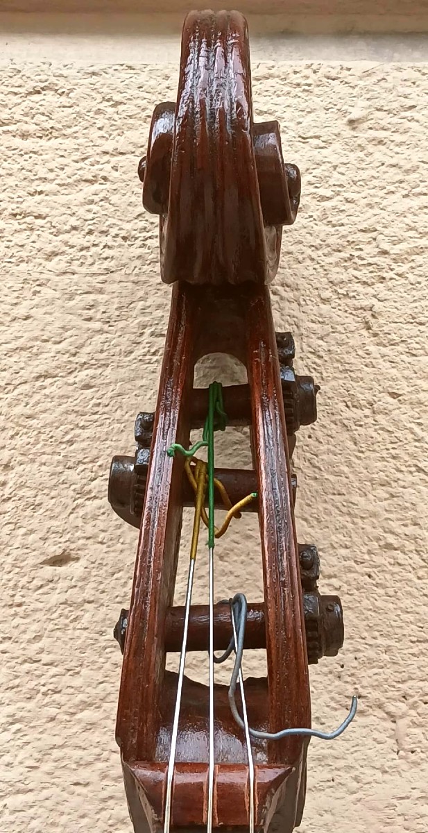  Contrabasso 4/4 a tre corde, di liuteria italiana, altezza cm.185 circa, databile verso 1830-photo-1