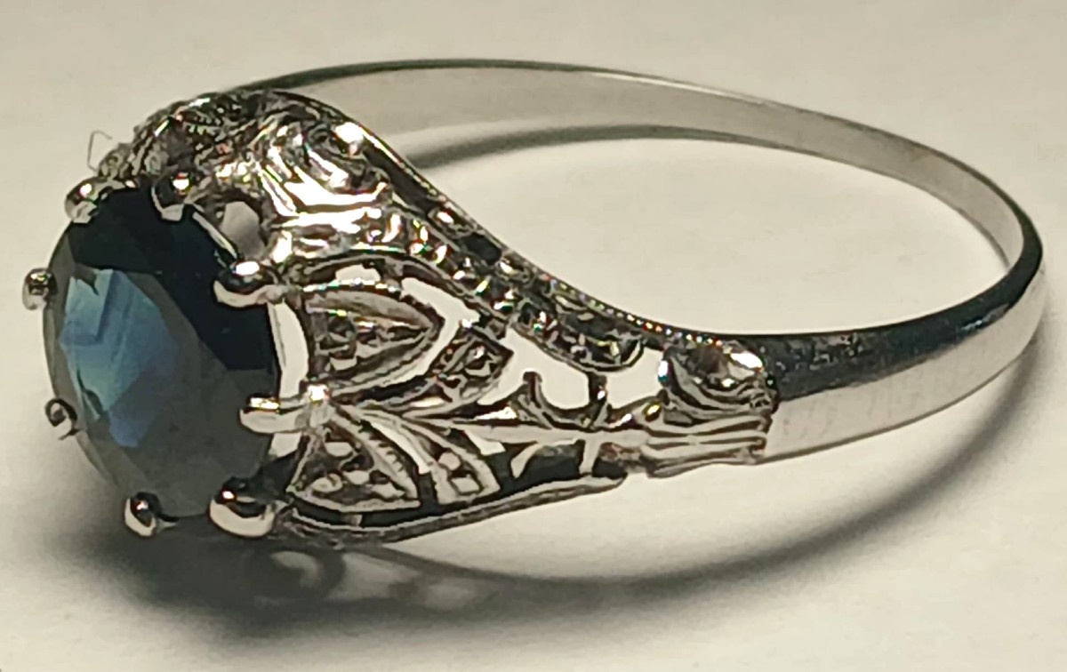 Anello Liberty in oro traforato con Zaffiro. Sicilia 1910-20--photo-4