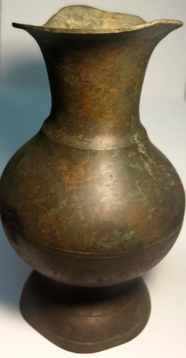 Versatoio Longobardo in rame mutilo del manico. (569-774 apr J.-C.)- Ex Collezione privata.-photo-2