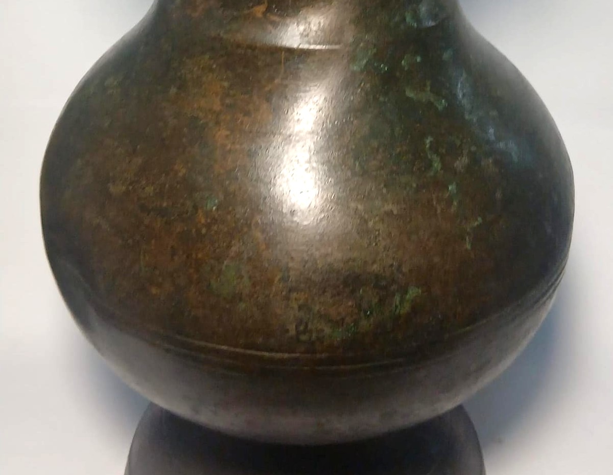 Versatoio Longobardo in rame mutilo del manico. (569-774 apr J.-C.)- Ex Collezione privata.-photo-2